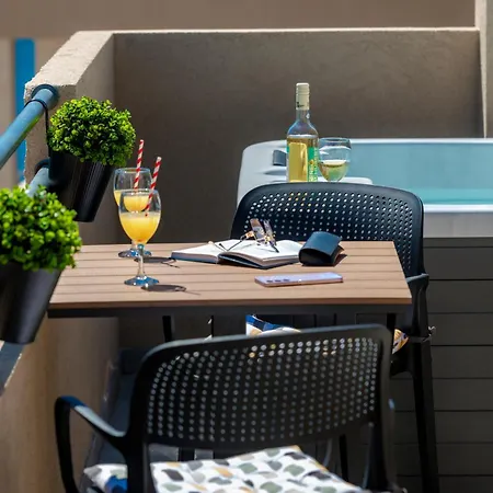 Daire Modern With Jacuzzi & Sea View - Volare Dubrovnik