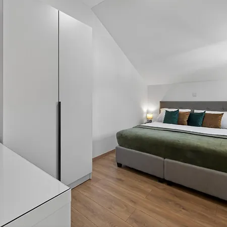 Modern With Jacuzzi & Sea View - Volare Daire *