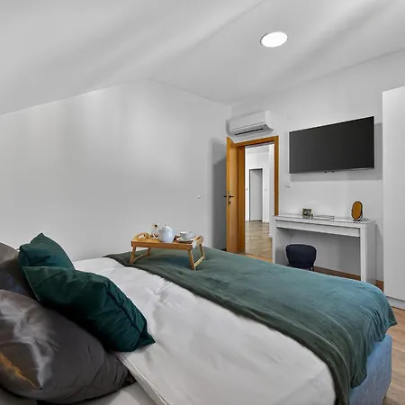 Modern With Jacuzzi & Sea View - Volare