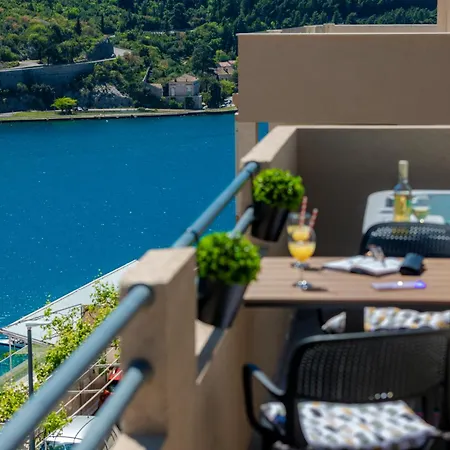 Modern With Jacuzzi & Sea View - Volare