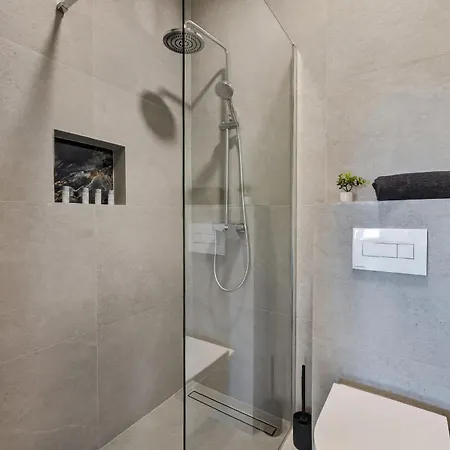 Daire Modern With Jacuzzi & Sea View - Volare *